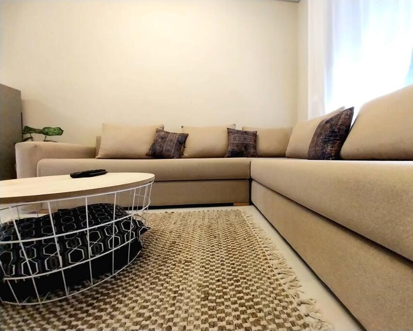 Appartement Cosy Proche Aeroport Deroua ภายนอก รูปภาพ