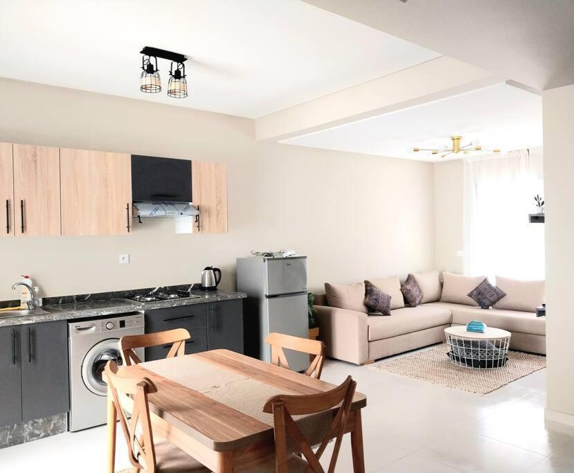 Appartement Cosy Proche Aeroport Deroua ภายนอก รูปภาพ